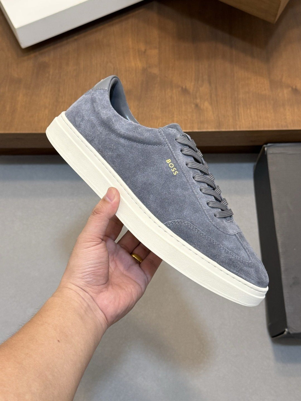 BOSS Leather Low-Top Sneakers — model
