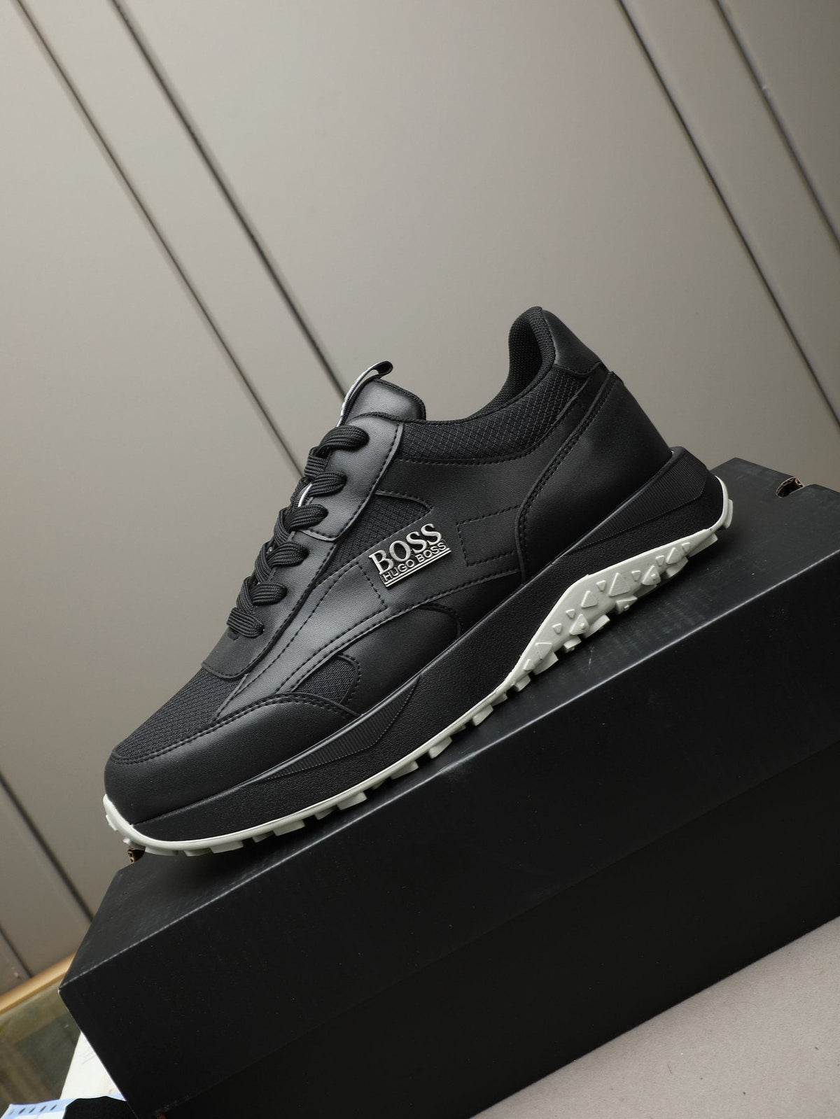 Hugo Boss Paneled Low-Top Sneakers — side