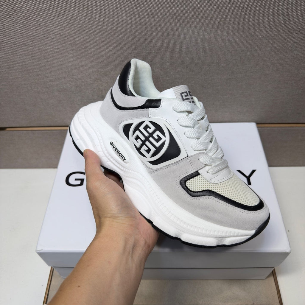 Givenchy Black and White Low-Top Sneakers — detail