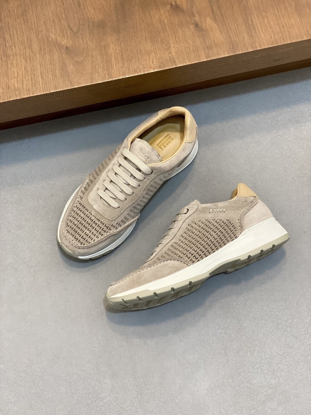 Zilli Textured Lace-Up Sneakers — front