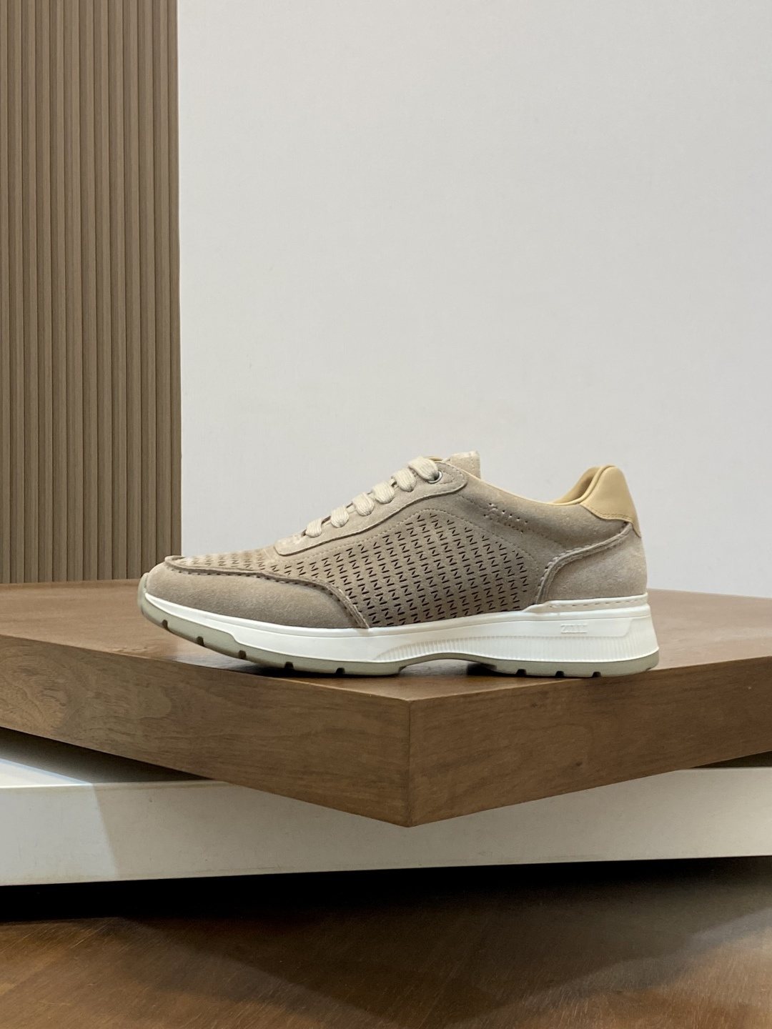 Zilli Textured Lace-Up Sneakers — side