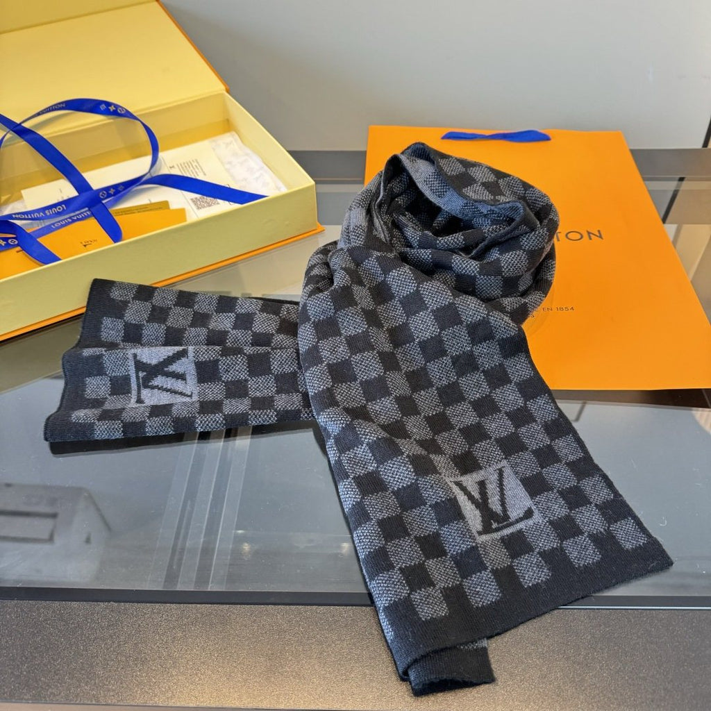 Louis Vuitton Black & Gray Checker Scarf — detail