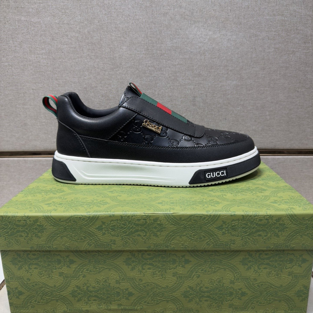 Gucci Green and Red Stripe Low-Top Sneakers — side