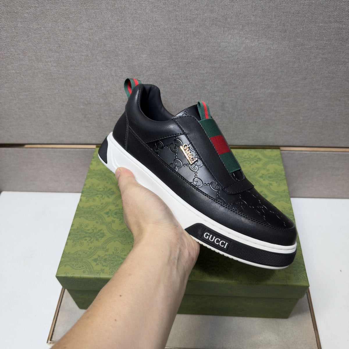 Gucci Green and Red Stripe Low-Top Sneakers — side