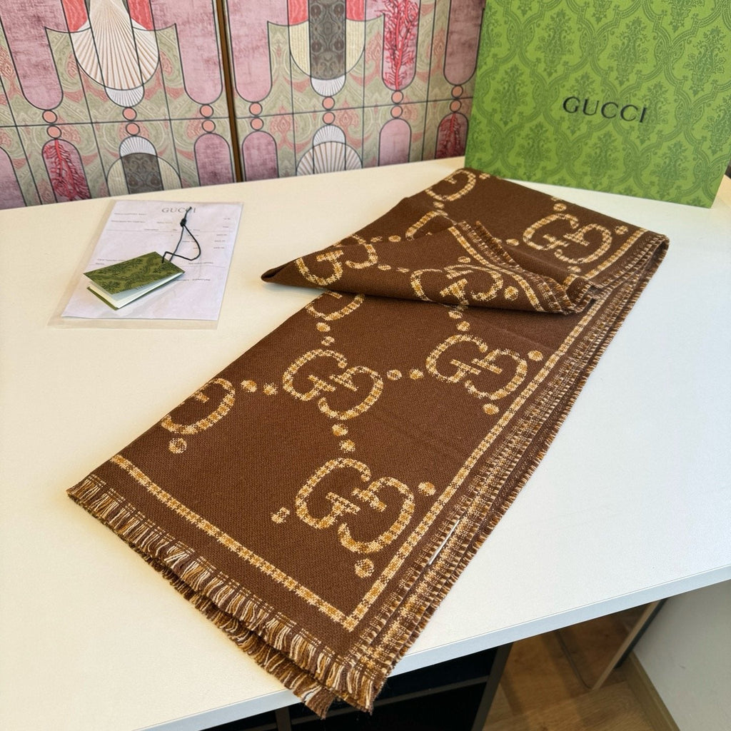 Gucci Fringed Motif Scarf — front