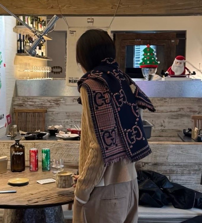 Gucci Fringed Monogram-Style Scarf — model