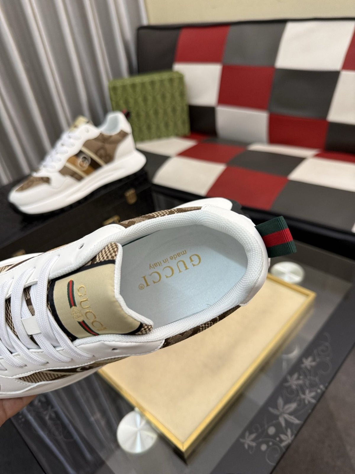 Gucci Patterned Low-Top Sneakers — detail