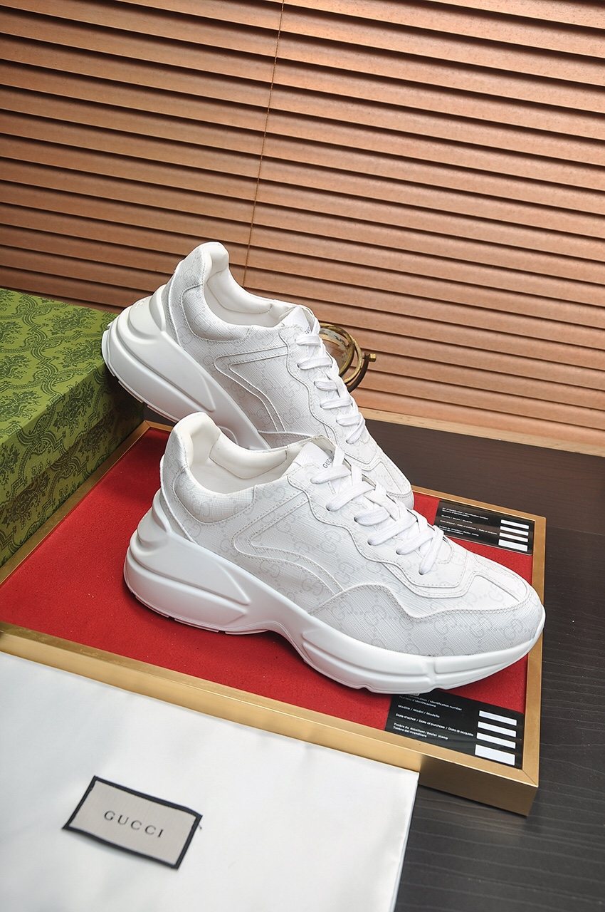 Gucci Chunky Low-Top Sneakers — front