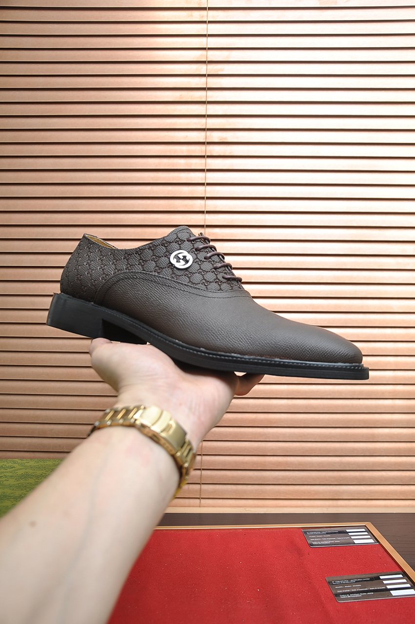 Gucci Textured-Panel Lace-Up Dress Shoes — model