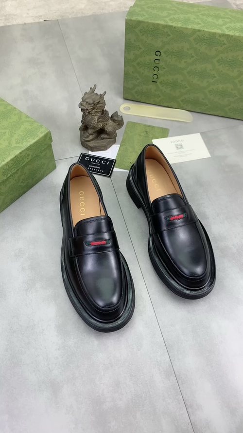 Gucci Black Loafers with Red and Green Accent — front