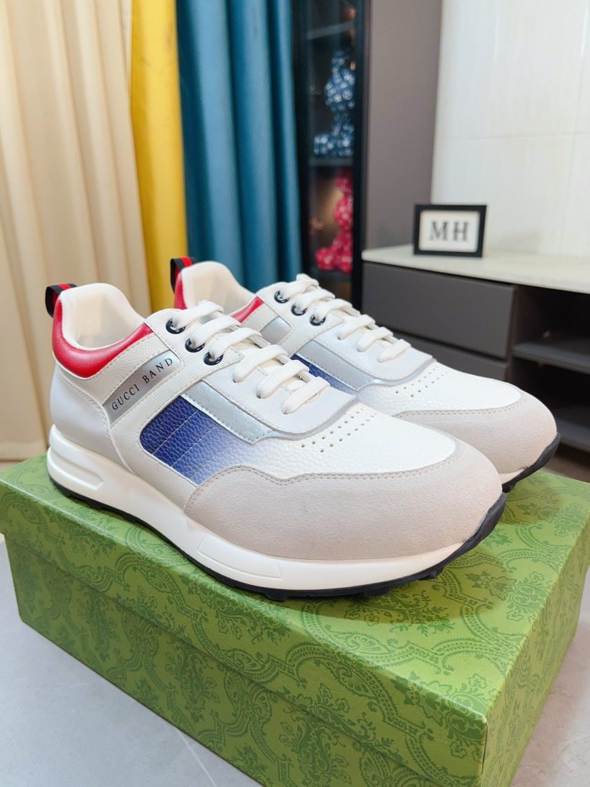 Gucci Contrast Panel Low-Top Sneakers — side