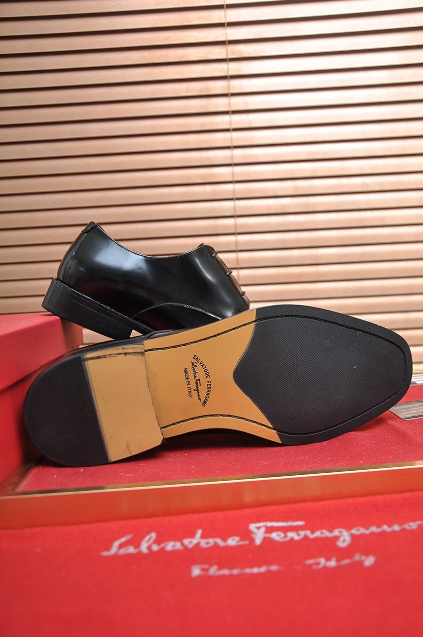 Salvatore Ferragamo Leather Lace-Up Dress Shoes — side