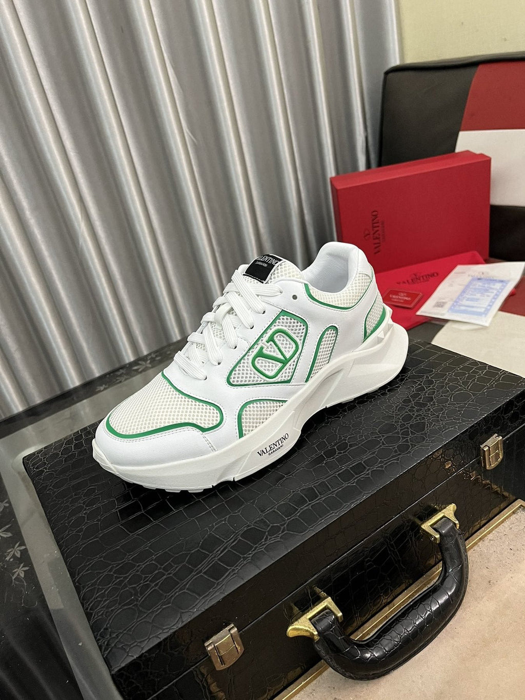 Outlined Emblem Low-Top Sneakers — front