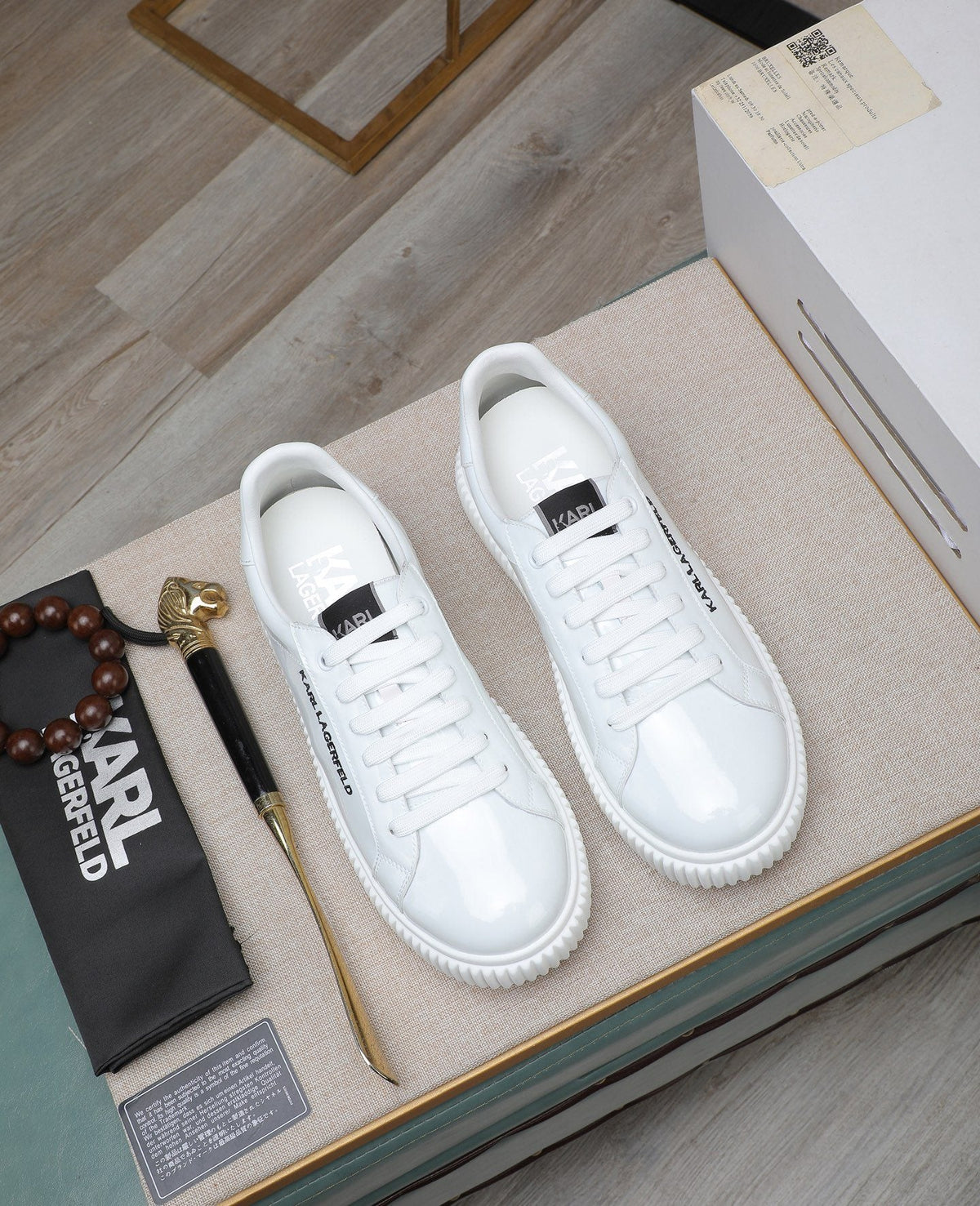 Karl Lagerfeld Low-Top Logo Sneakers — front