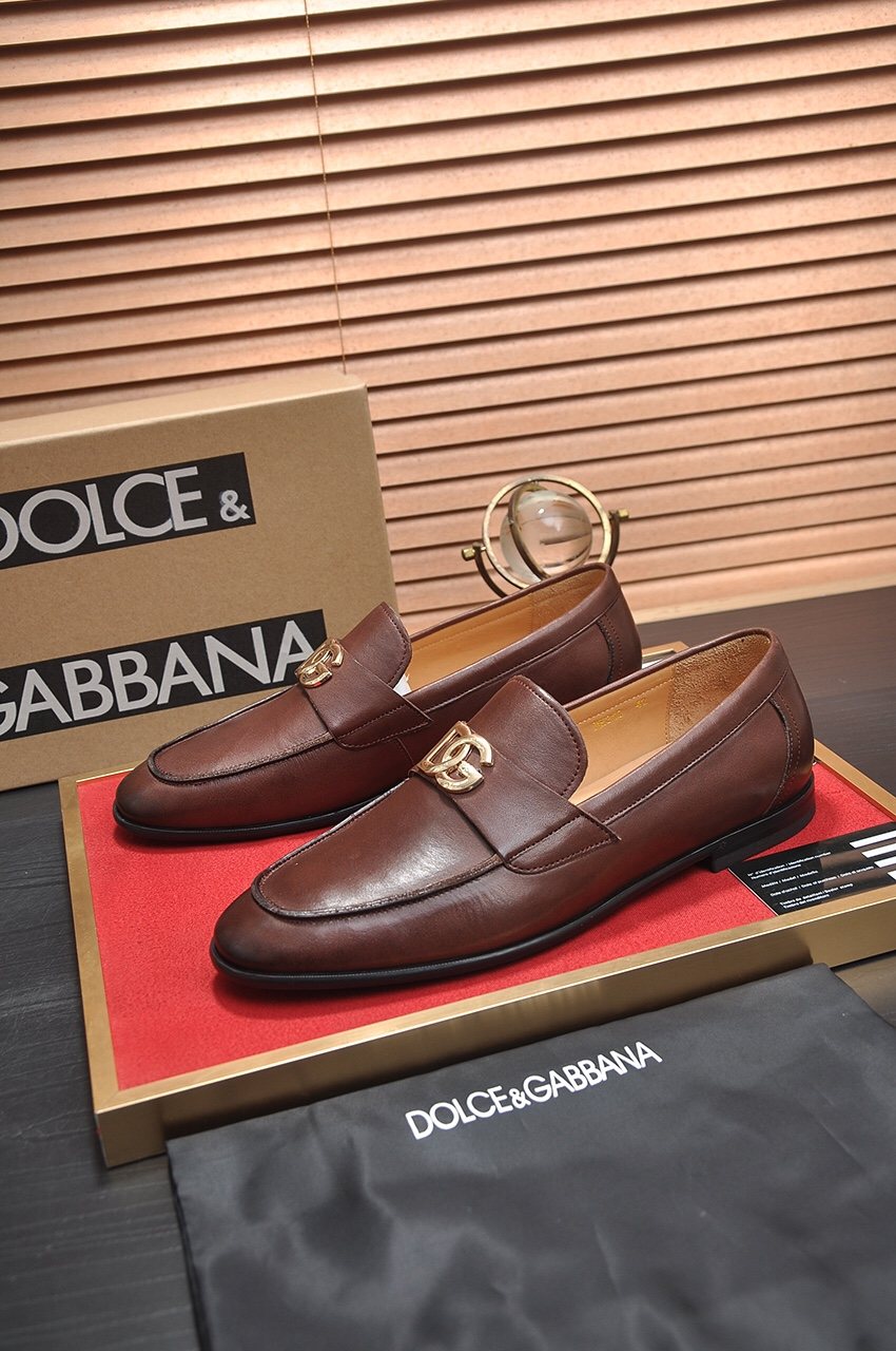 Dolce & Gabbana Leather Logo-Hardware Loafers — front