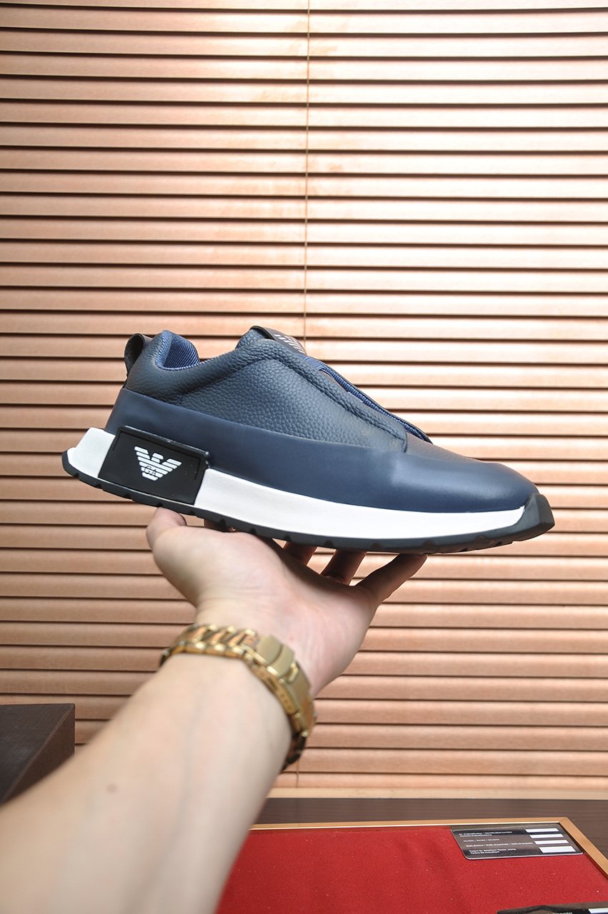 Armani Eagle-Accent Low-Top Sneakers — model