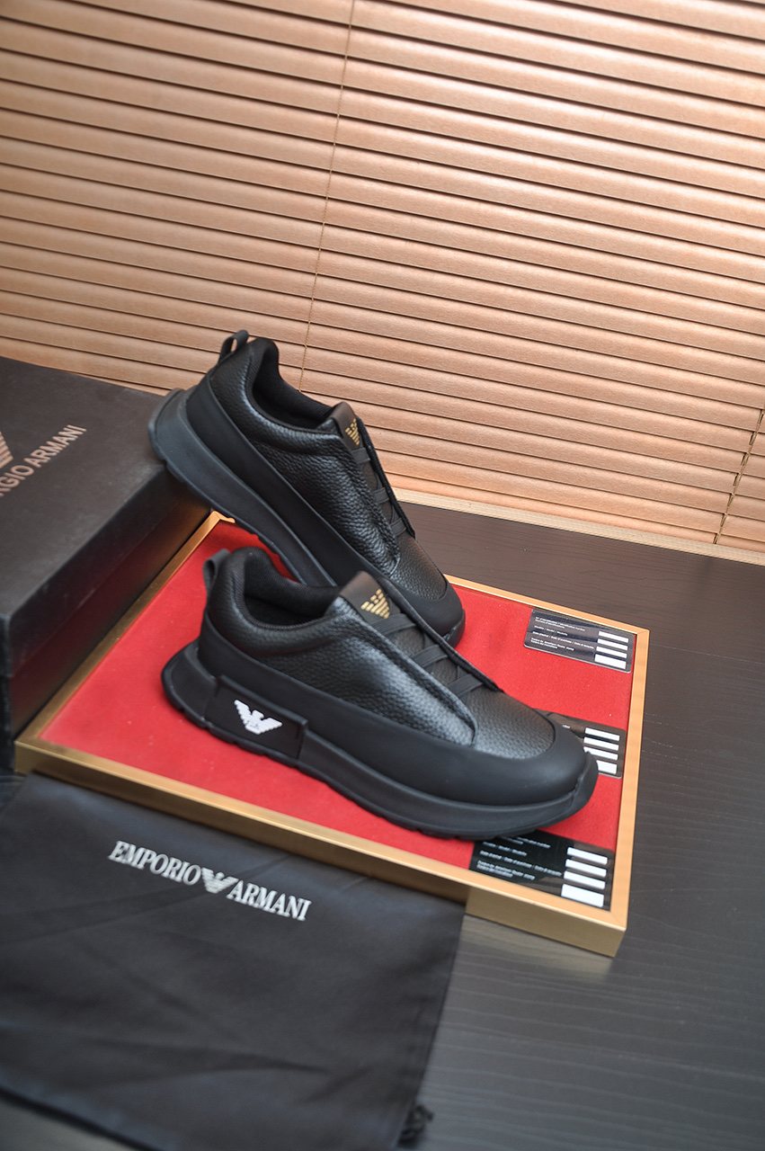 Armani Eagle-Accent Low-Top Sneakers — side