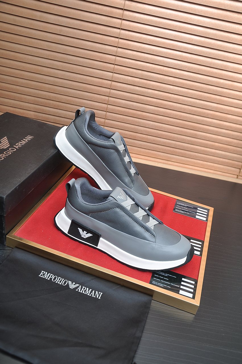 Armani Eagle-Accent Low-Top Sneakers — side
