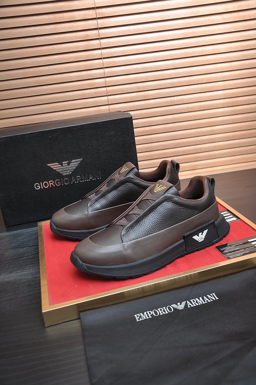 Armani Eagle-Accent Low-Top Sneakers — model