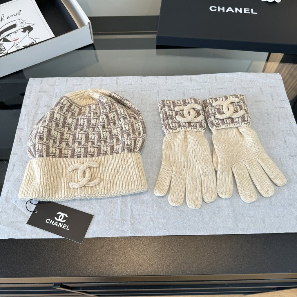 Chanel Logo Knit Hat, Scarf & Gloves Set — detail