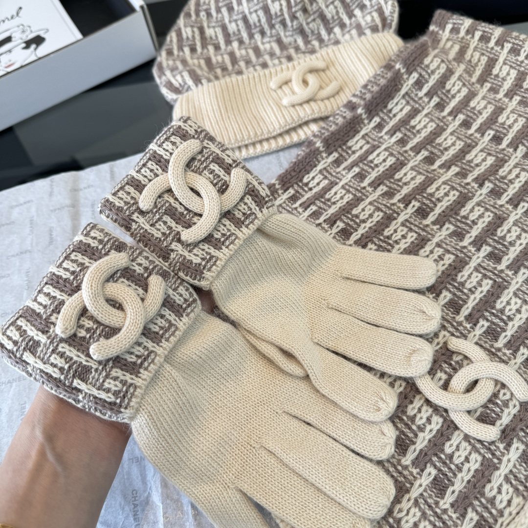 Chanel Logo Knit Hat, Scarf & Gloves Set — detail