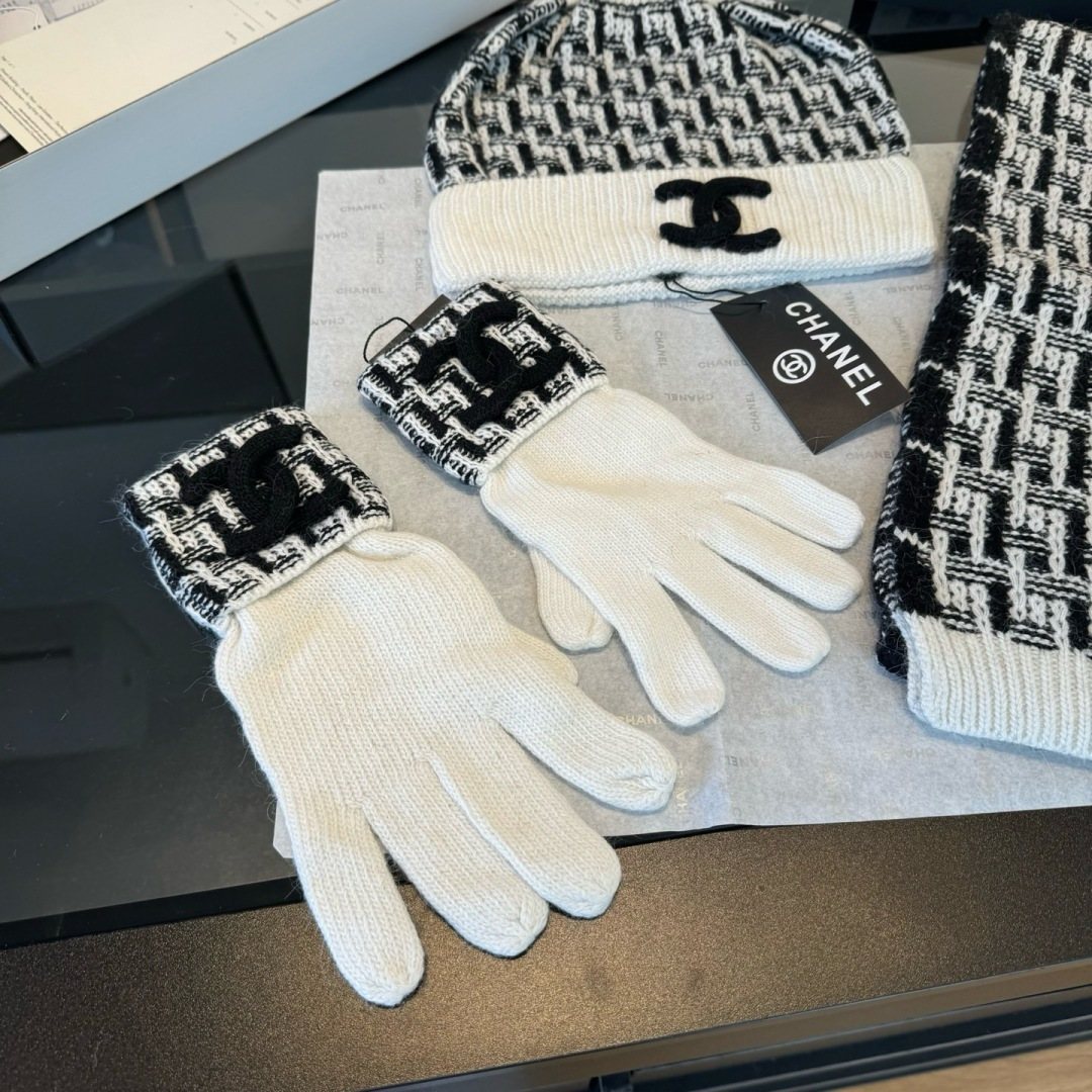 Chanel Logo Knit Hat, Scarf & Gloves Set — detail