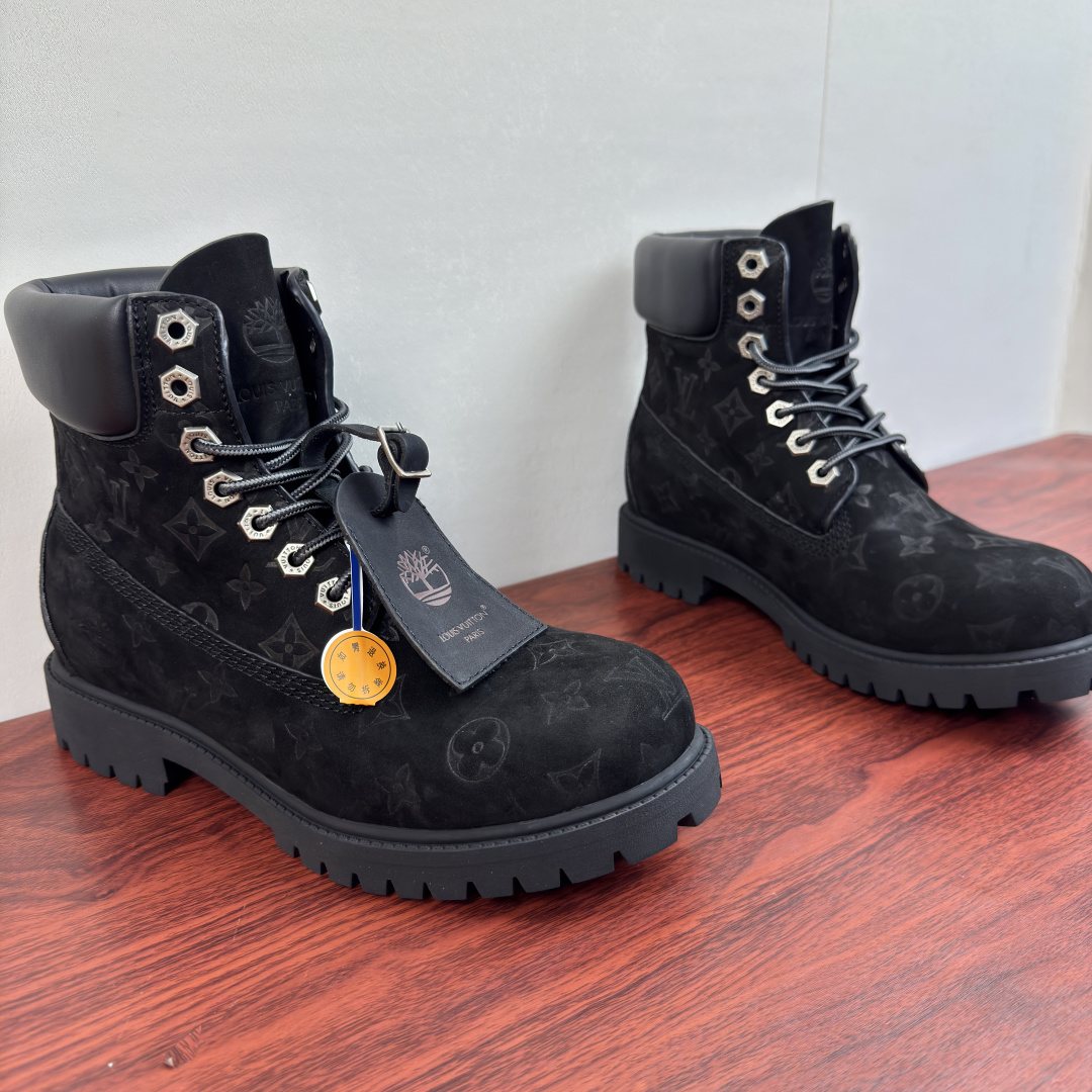 Men's Embossed Lace-Up Work Boots — front