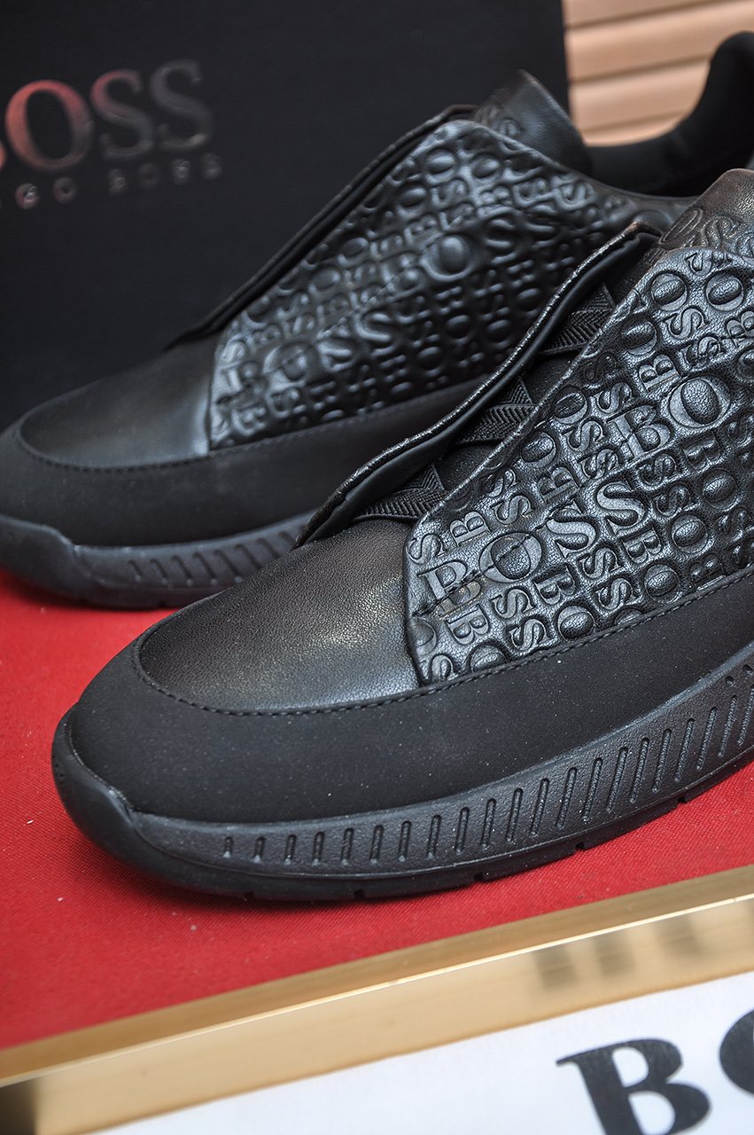 Hugo Boss Textured Low-Top Sneakers — detail