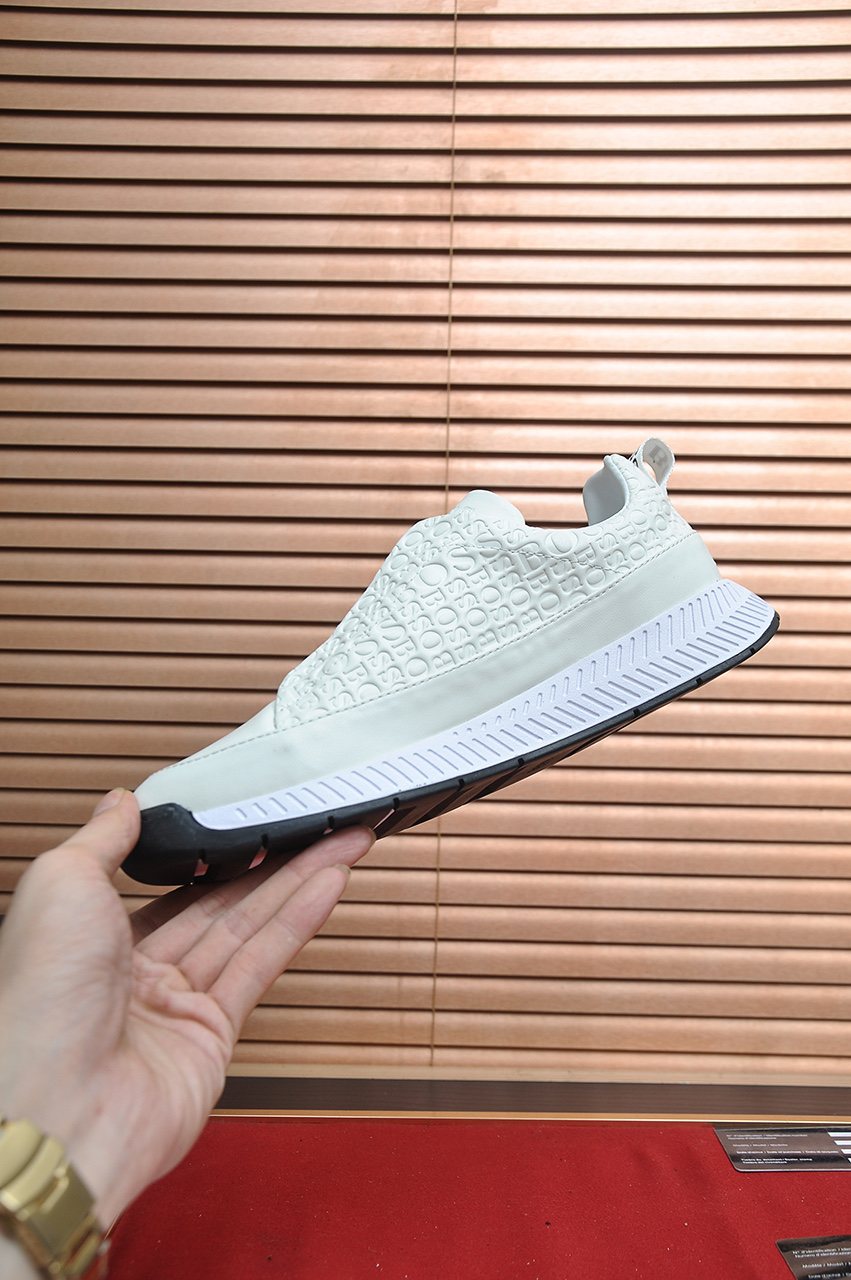 Hugo Boss Textured Low-Top Sneakers — side
