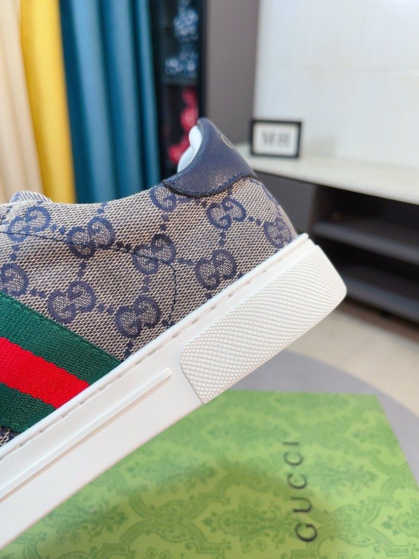 Gucci Monogram Stripe Low-Top Sneakers — detail