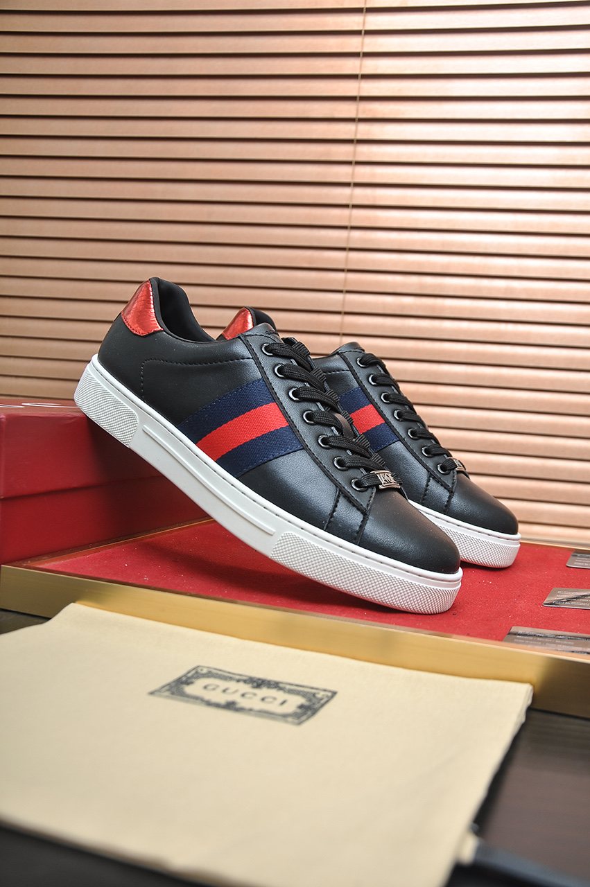 Gucci Striped Low-Top Sneakers — front