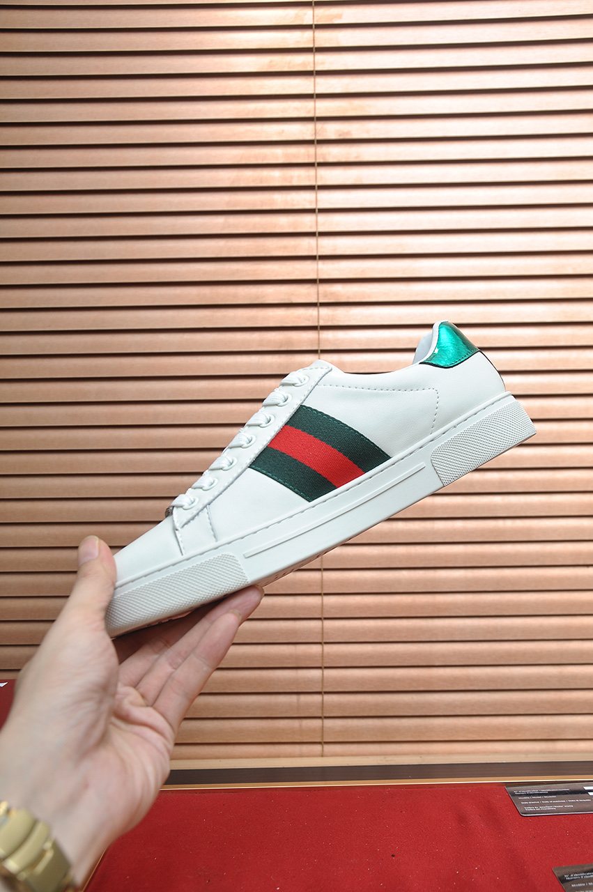 Gucci Striped Low-Top Sneakers — side