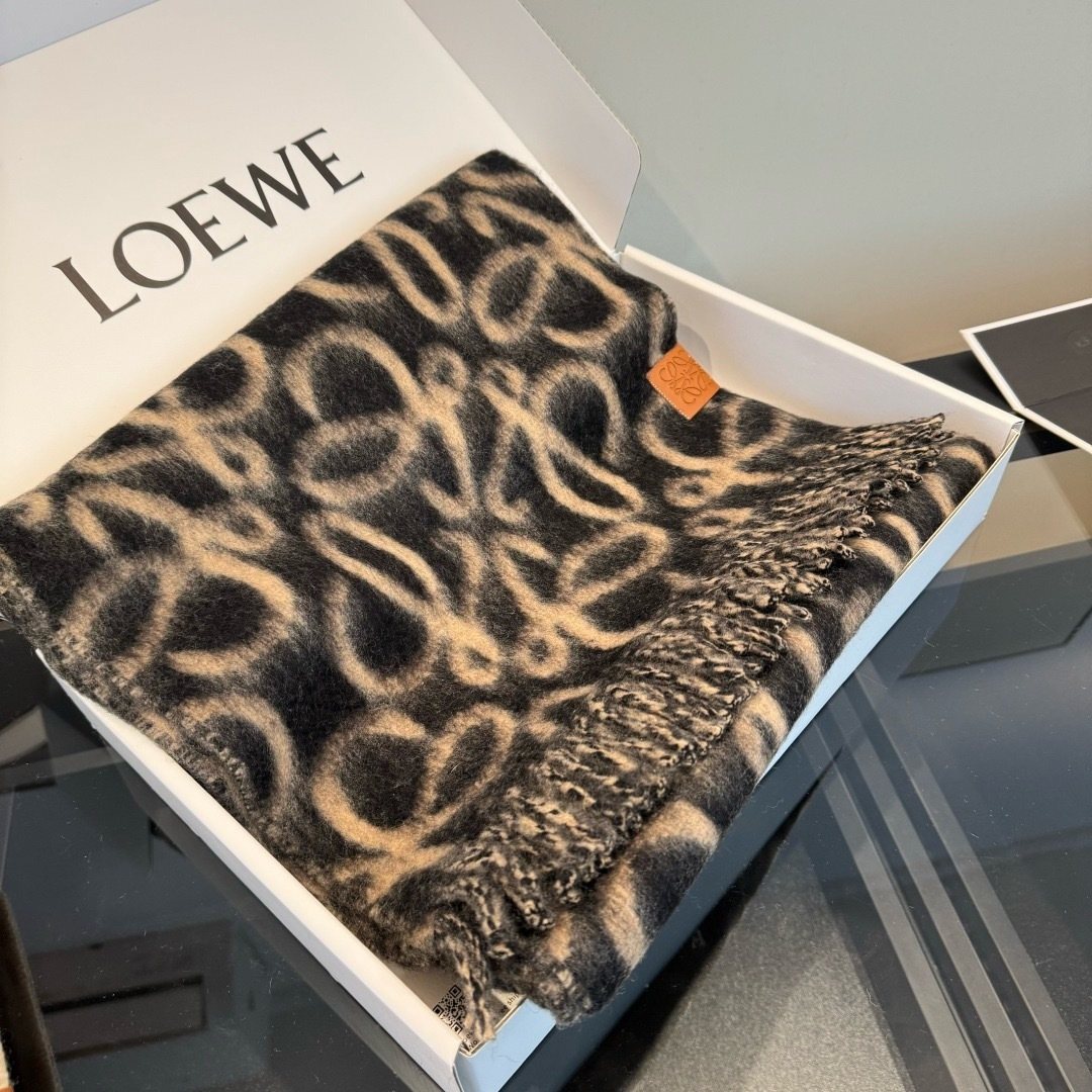 Loewe Loop Motif Fringed Scarf — front