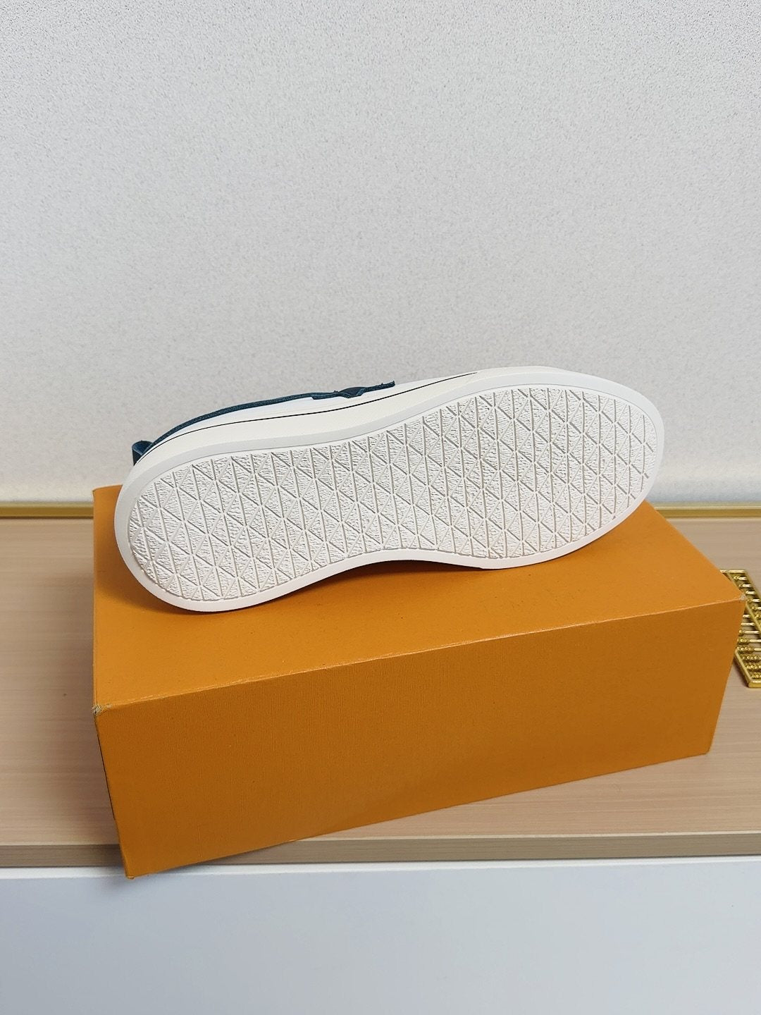 Louis Vuitton Star-Accent Low-Top Sneakers — detail
