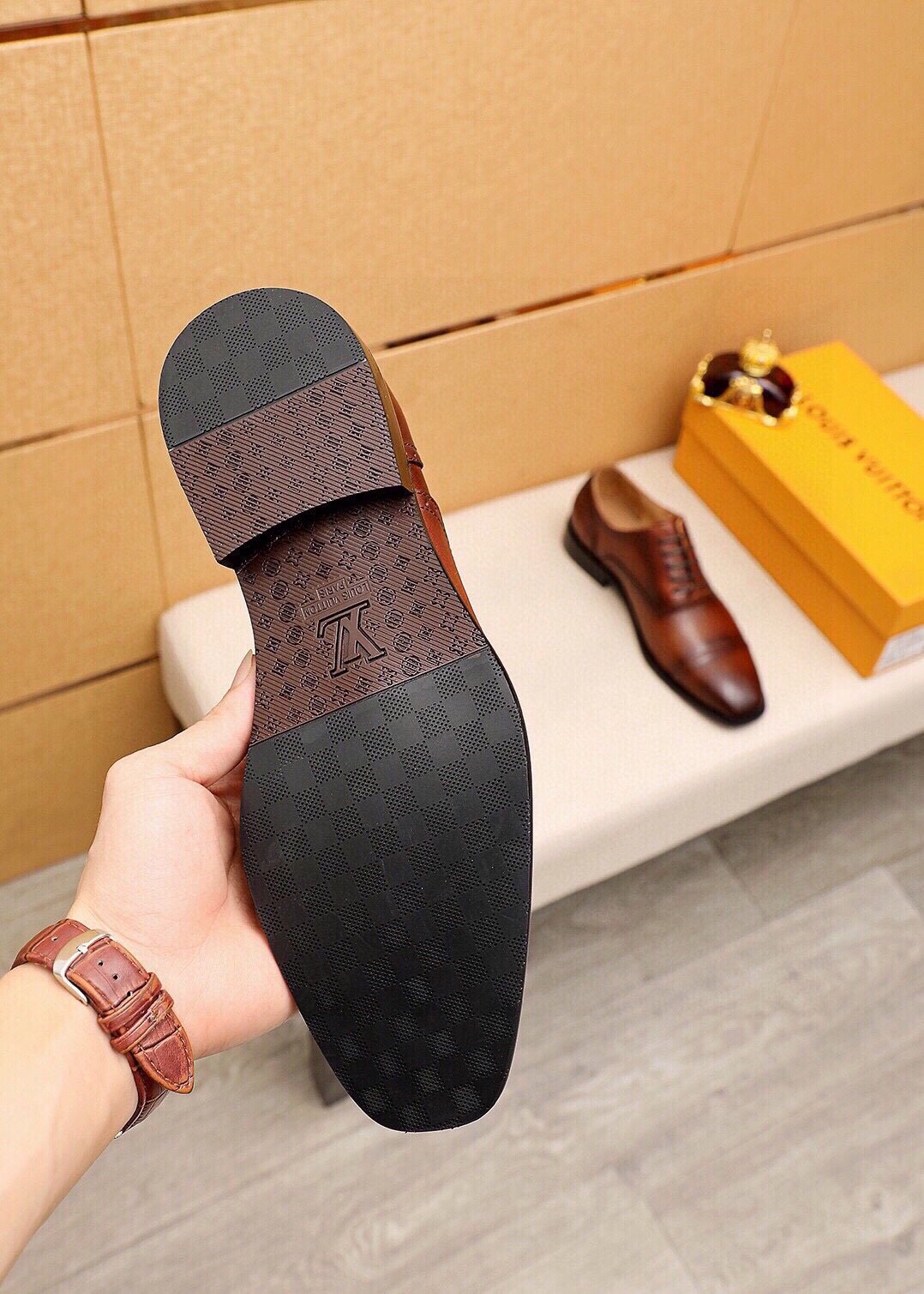 Louis Vuitton Cap-Toe Lace-Up Dress Shoes — detail