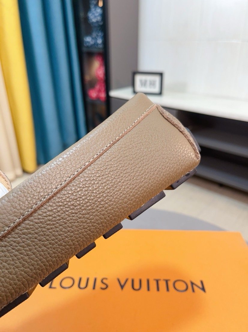 Louis Vuitton Pebbled Metal-Accent Driving Loafers — side
