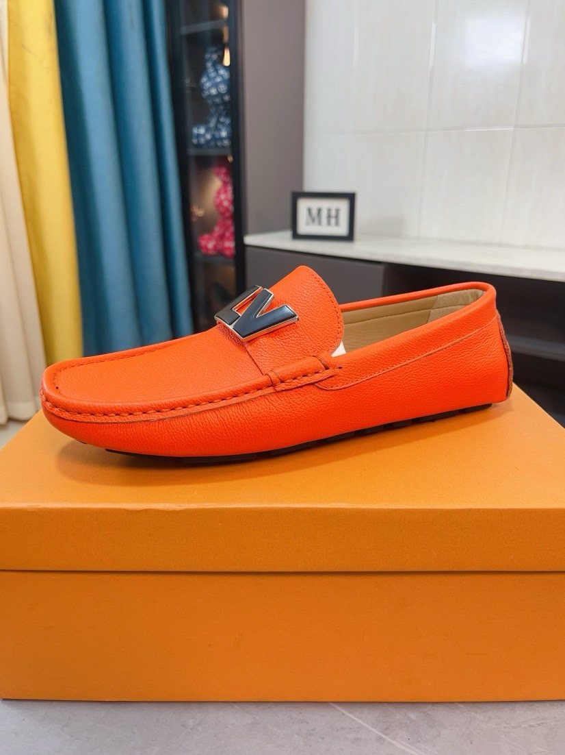 Louis Vuitton Pebbled Metal-Accent Driving Loafers — front