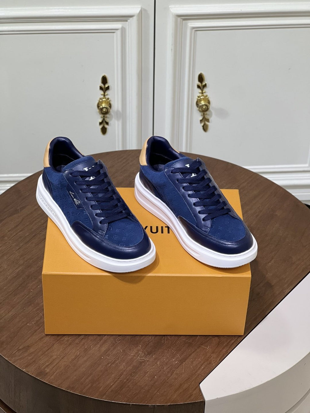 Louis Vuitton Textured Low-Top Sneakers — front