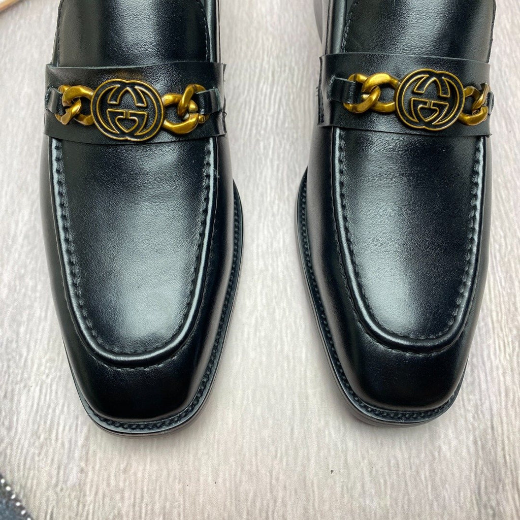 GUCCI Black Gold-Tone Hardware Loafers — detail