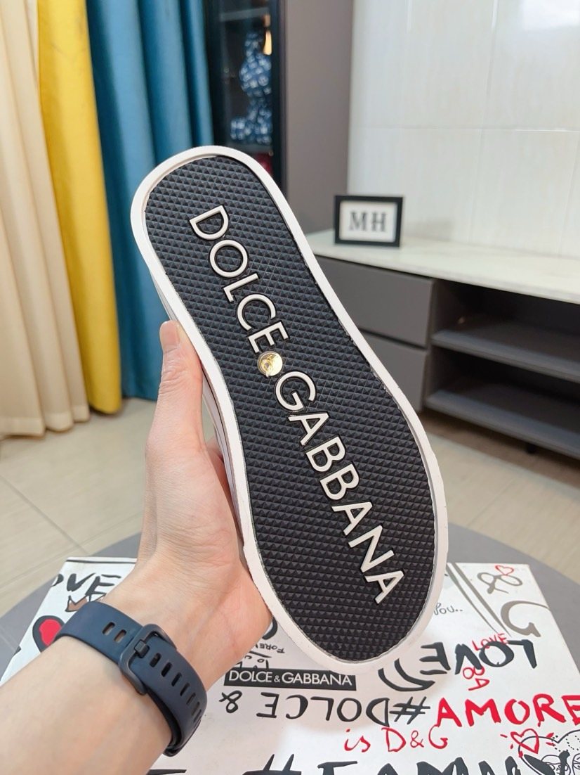 Dolce & Gabbana Striped Sole Slip-On Shoes — label