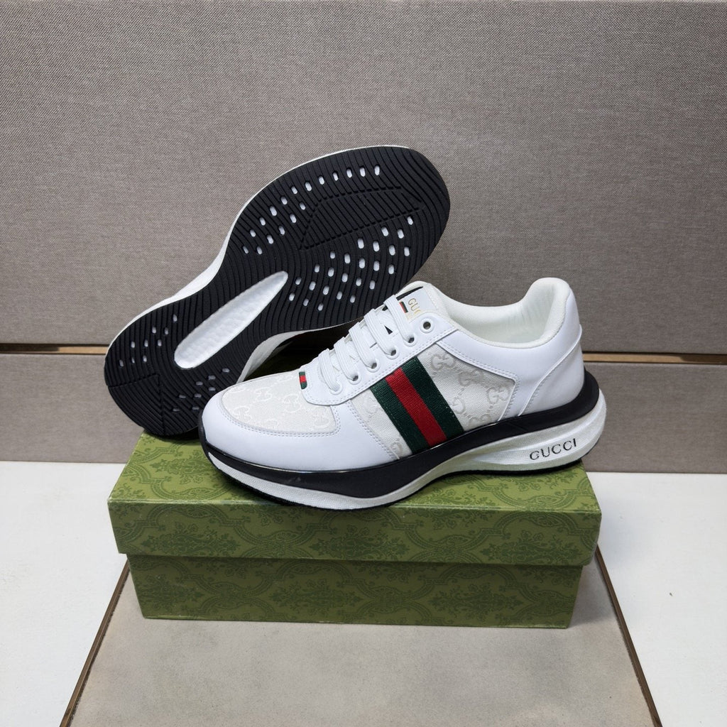 Gucci Stripe Low-Top Sneakers — front