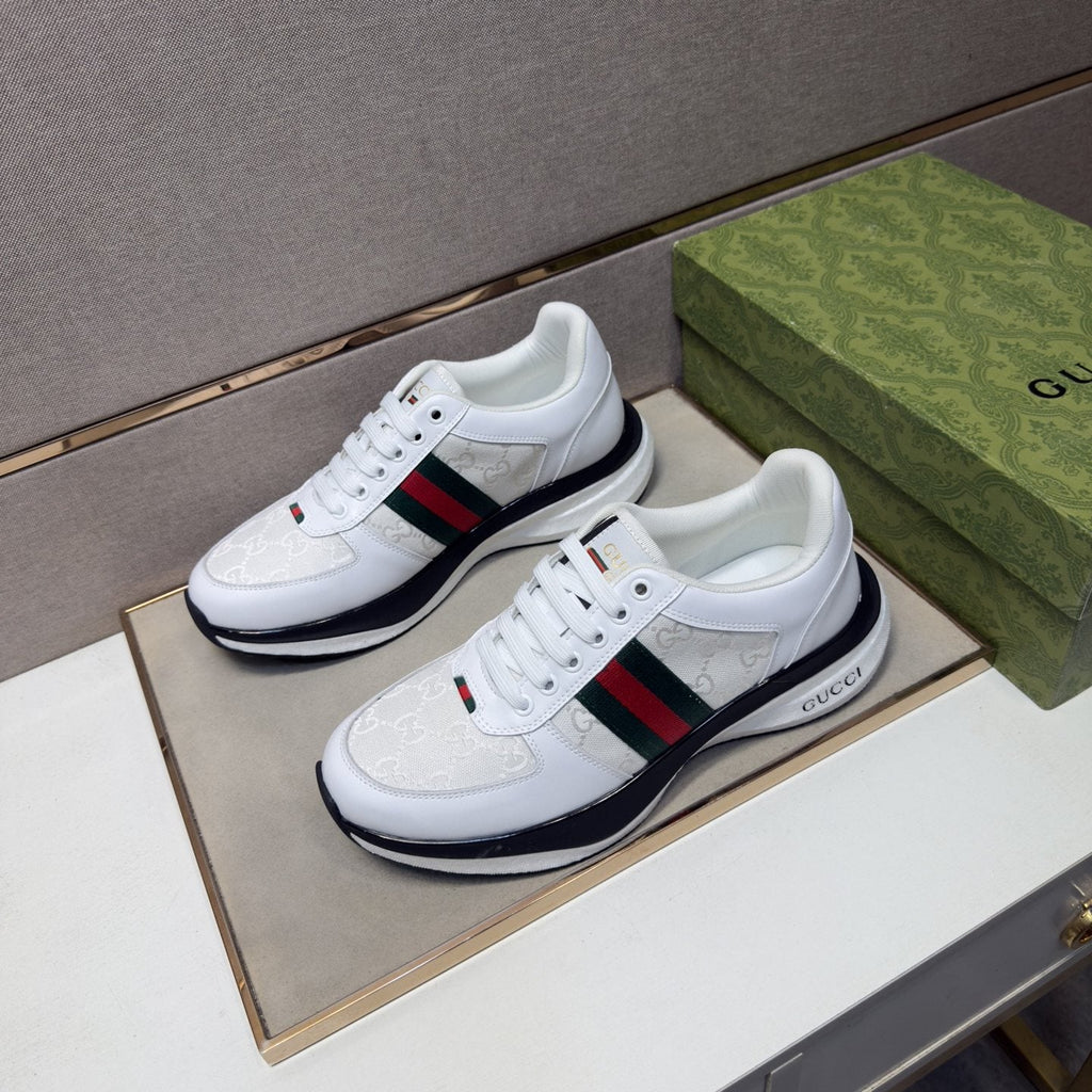 Gucci Stripe Low-Top Sneakers — front