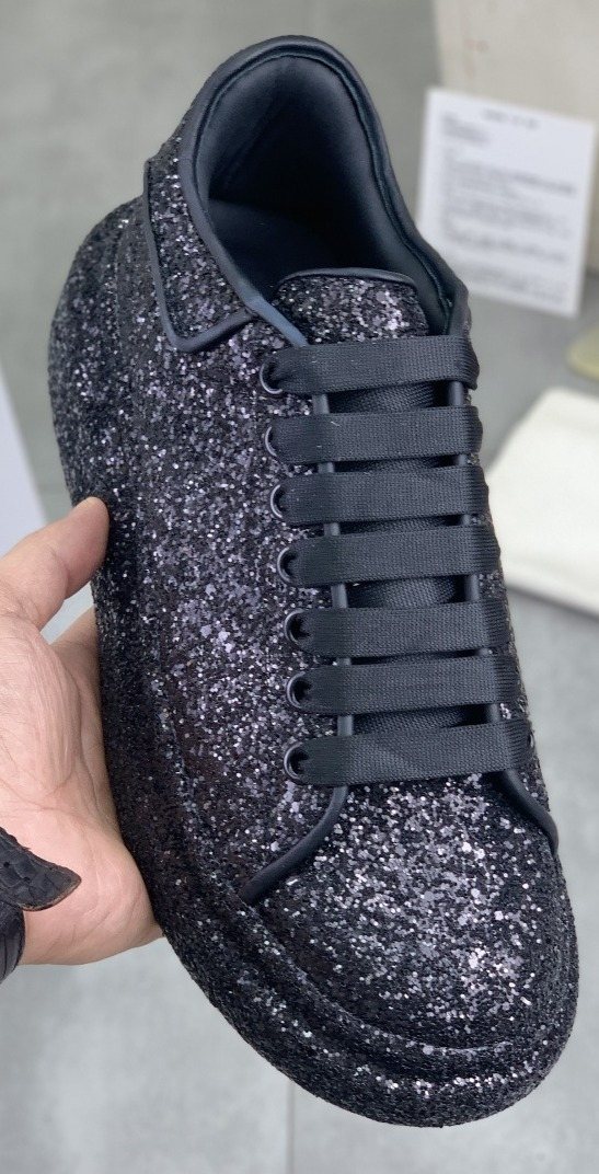 Alexander McQueen Black Glitter Low-Top Sneakers — front