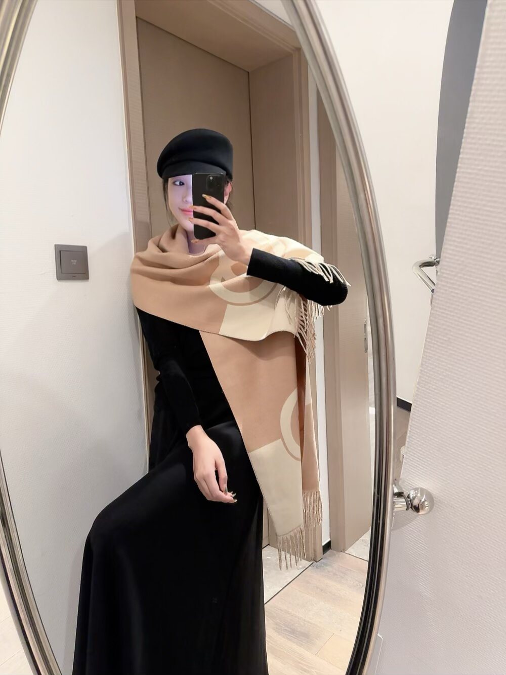 Gucci Interlocking G Fringed Shawl — front