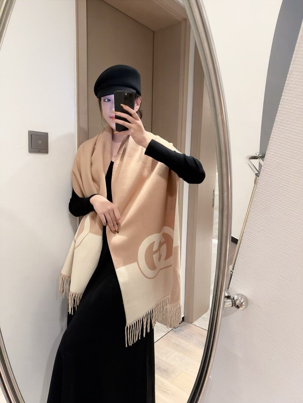Gucci Interlocking G Fringed Shawl — model