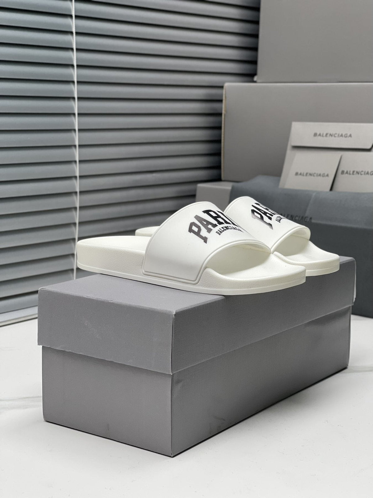 Balenciaga Contrast Lettered Slide Sandals — front