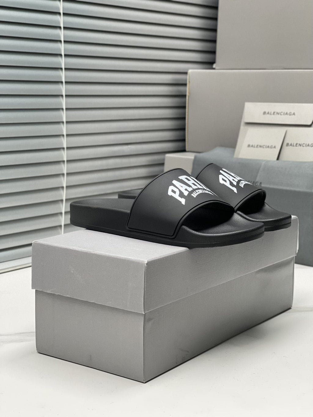 Balenciaga Contrast Lettered Slide Sandals — front