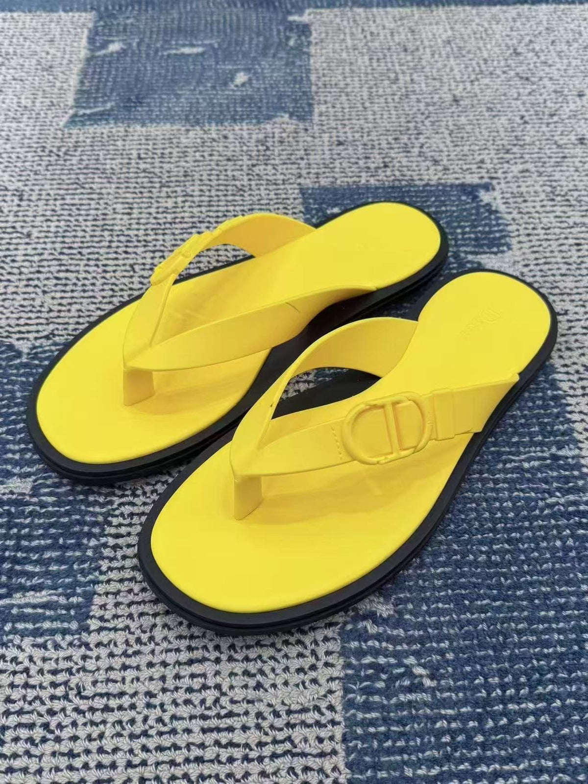 Thong Sandals with Raised Strap Detail — hero