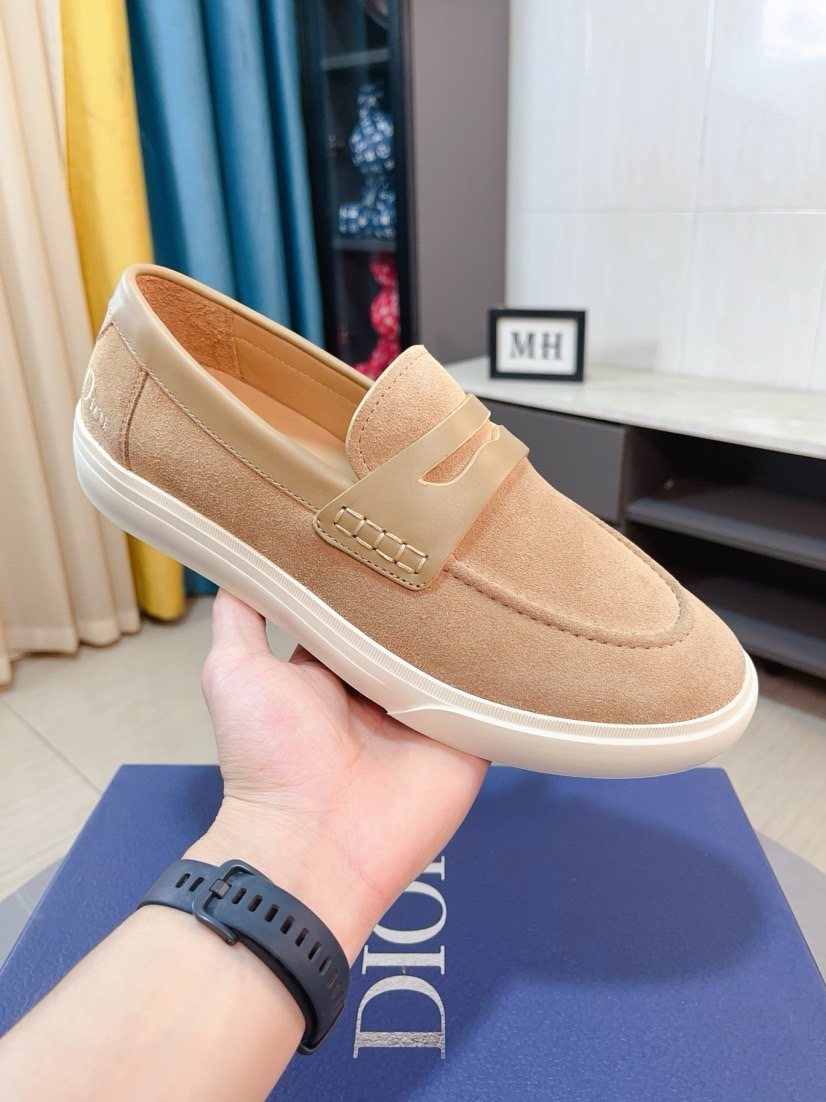 Dior Strap Loafers with Contrast Soles — model