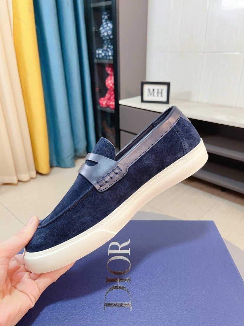 Dior Strap Loafers with Contrast Soles — model